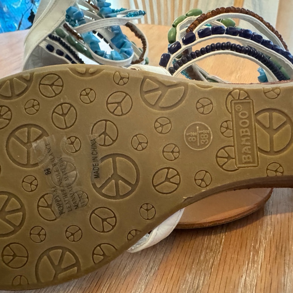 New sandal w beads strappy 8.5 - Picture 4 of 5
